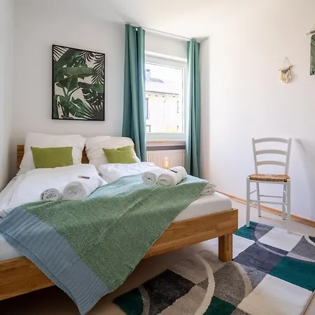 Lejlighed Dreamcation - Ehemalige Pfarrer- & Souterrain Wohnung, 3d-tour, Terrasse, Garten, Bbq Kelheim