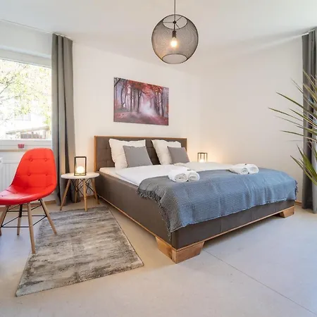 Lejlighed Dreamcation - Ehemalige Pfarrer- & Souterrain Wohnung, 3d-tour, Terrasse, Garten, Bbq *