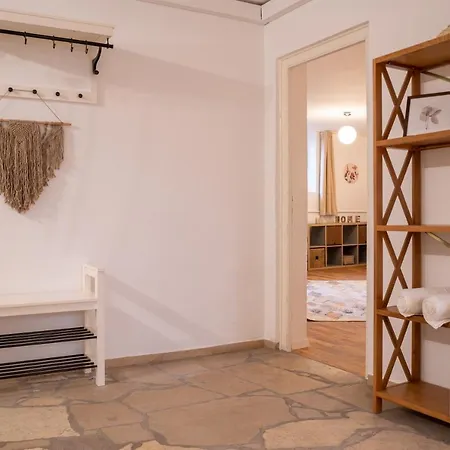 Dreamcation - Ehemalige Pfarrer- & Souterrain Wohnung, 3d-tour, Terrasse, Garten, Bbq * Kelheim