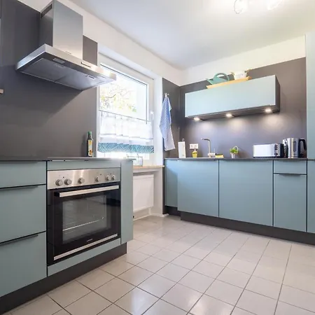 Apartment Dreamcation - Ehemalige Pfarrer- & Souterrain Wohnung, 3d-tour, Terrasse, Garten, Bbq Kelheim