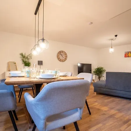 Dreamcation - Ehemalige Pfarrer- & Souterrain Wohnung, 3d-tour, Terrasse, Garten, Bbq