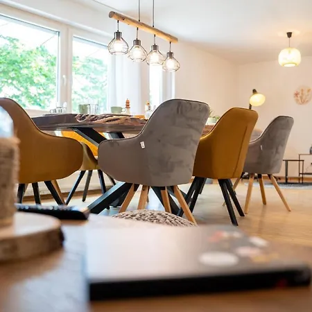 Apartment Dreamcation - Ehemalige Pfarrer- & Souterrain Wohnung, 3d-tour, Terrasse, Garten, Bbq *