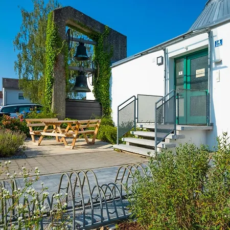 Dreamcation - Ehemalige Pfarrer- & Souterrain Wohnung, 3d-tour, Terrasse, Garten, Bbq Kelheim